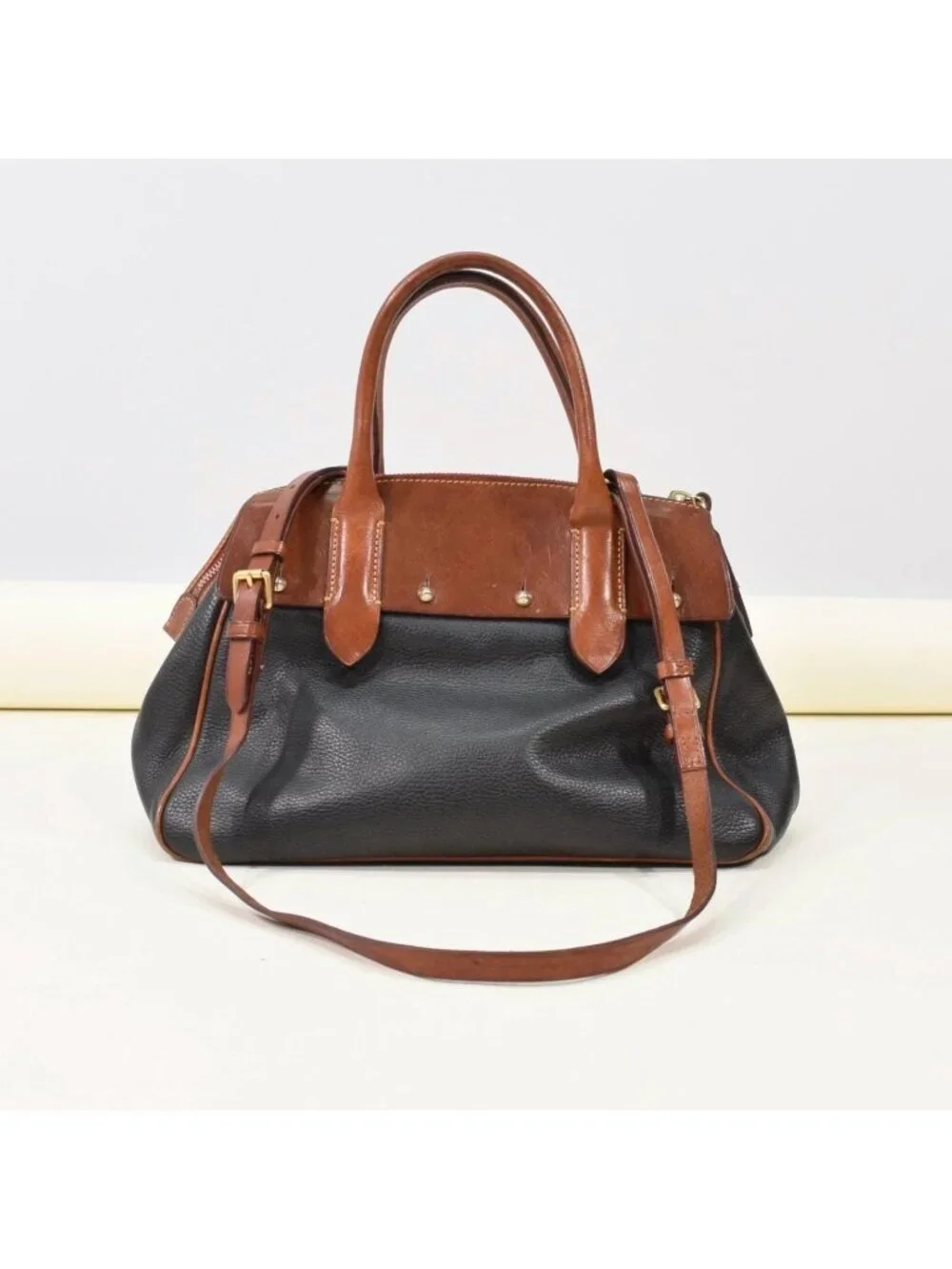 ❌SOLD❌Dooney & Bourke Vintage 90s Black Two-Tone Leather Bag - Picture 9 of 16